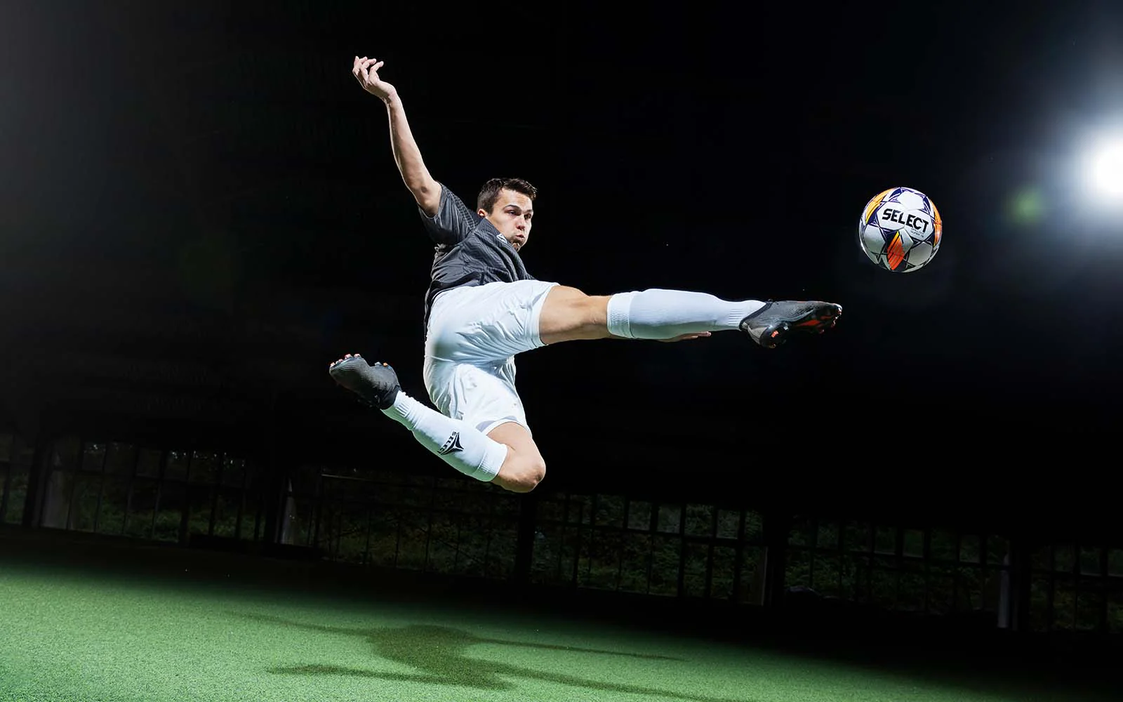 勒的这种跨 勒的这种跨